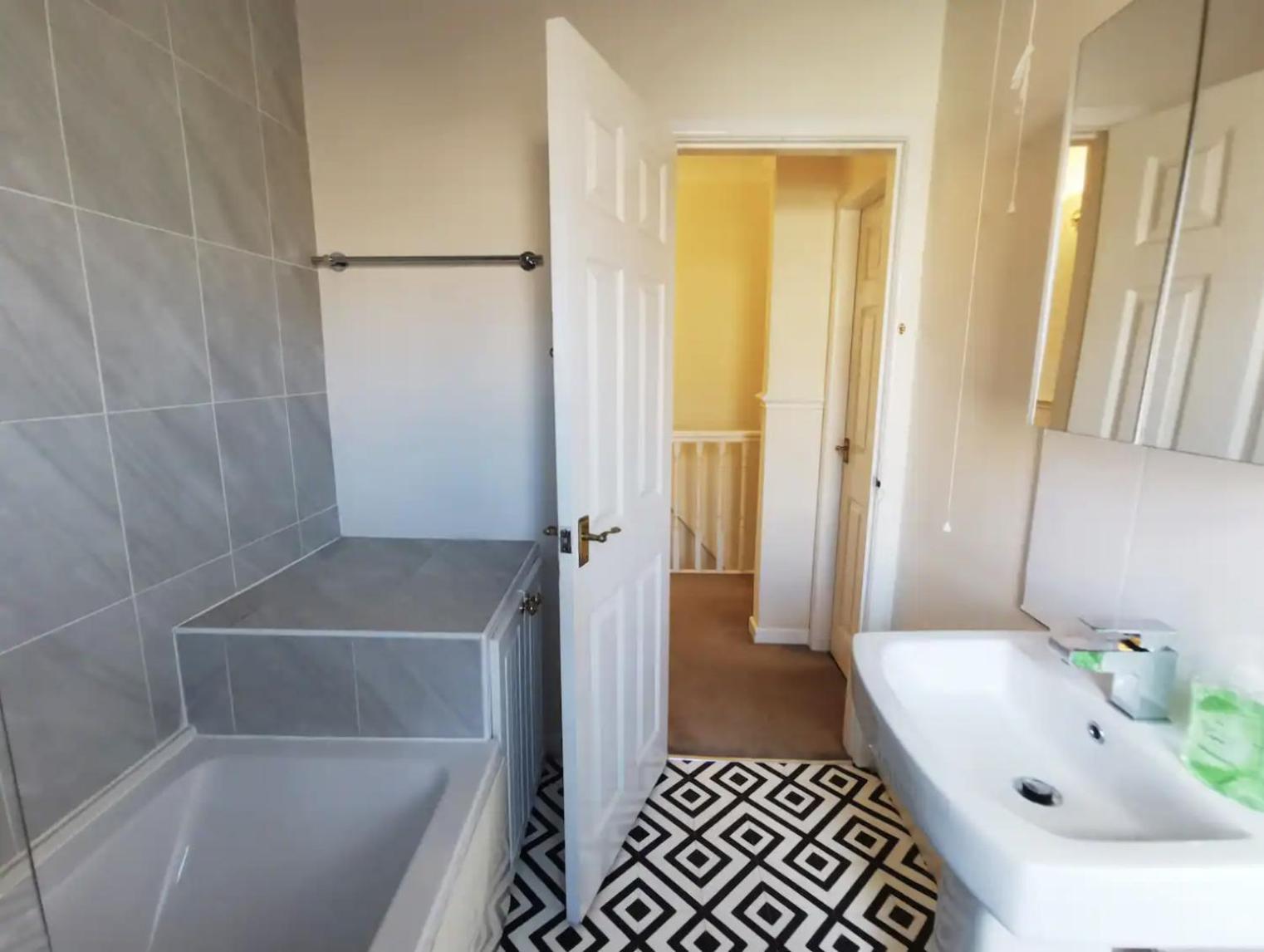 Summer Lane House-3 Bedrooms-Close To M1-Longer Stay-Free Parking Barnsley Exterior foto